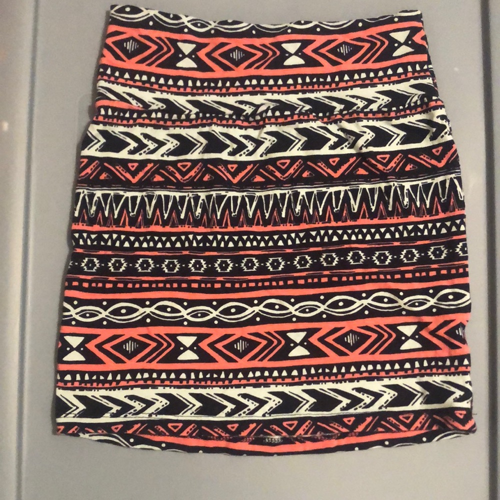 Cute spring/ summertime mini skirt. Baby blue, coral,& navy blue Art Deco print.